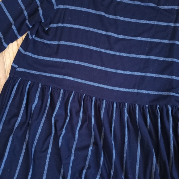 Black and Gray Striped Tunic - Picture 2 of 3